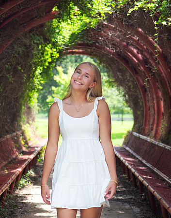 Riley Sims Senior pix 2026-84